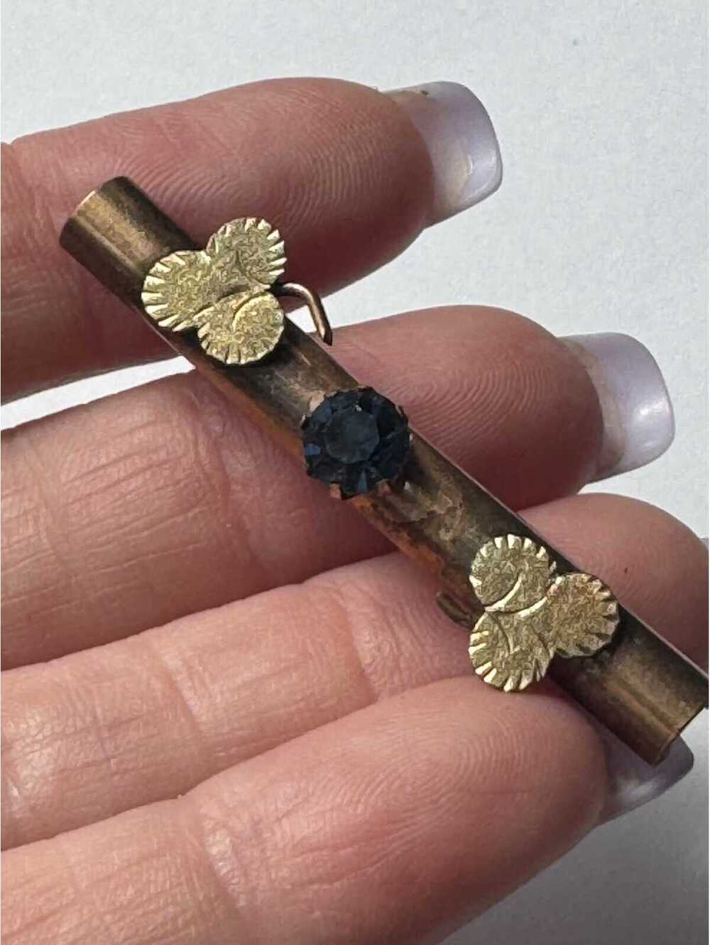Vintage Victorian gold filled bar pin with blue stone